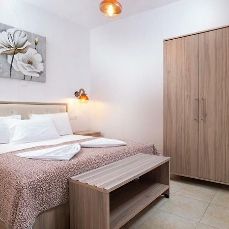 טורוני Nikola'S Apartments מראה חיצוני תמונה